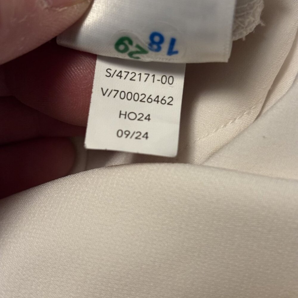 Athleta Promenade Cargo Pant size Medium Magnolia White, Elastic Waist & Pockets - Picture 14 of 14